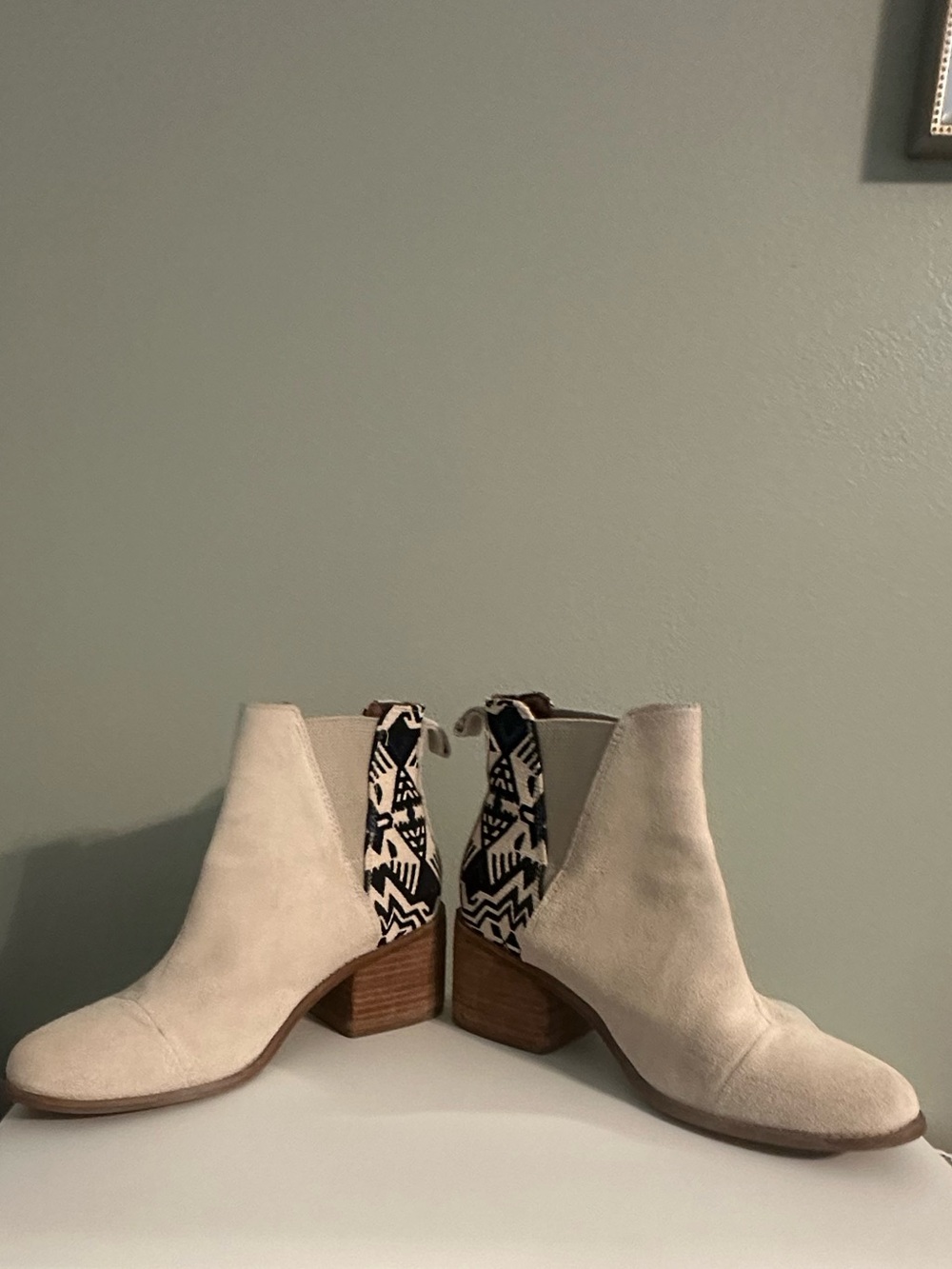 Toms Cream Suede Ankle Boots with Black-and-Cream Patterned Elastic